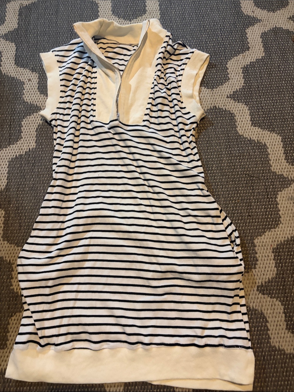 Striped Ribbed Knit dress - White & black with cream